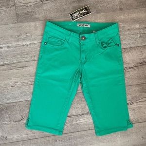 Emperial Size 5 Premium‎ Five-Pocket Bermuda Shorts Slim Trim Stretchy Green